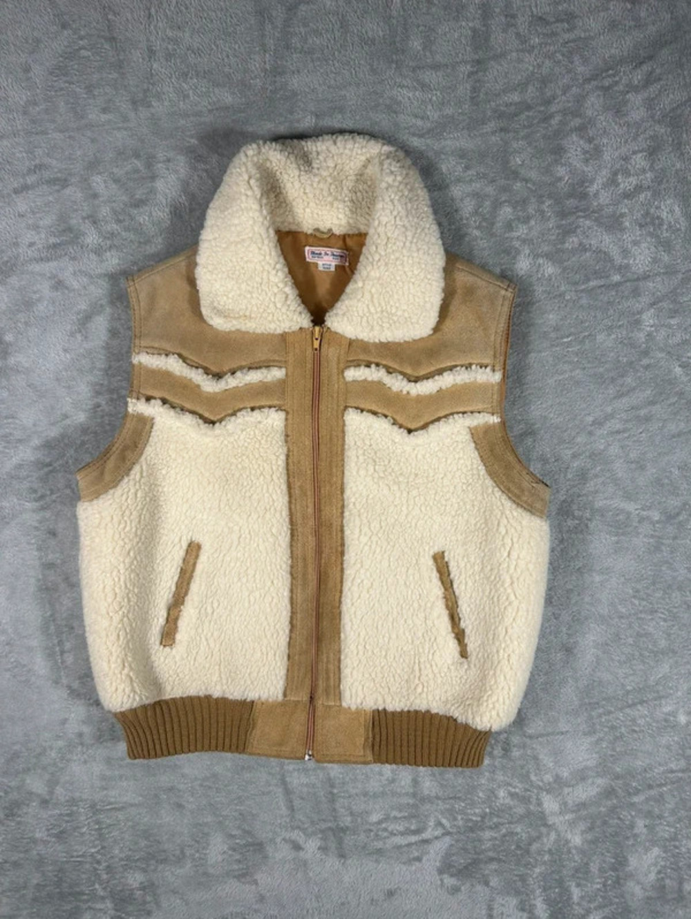 Vintage sherpa cowhide vest size L